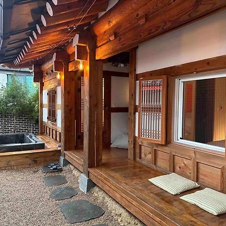 Hanok Village Private House With Jacuzzi Aboy Jeonju Exterior foto